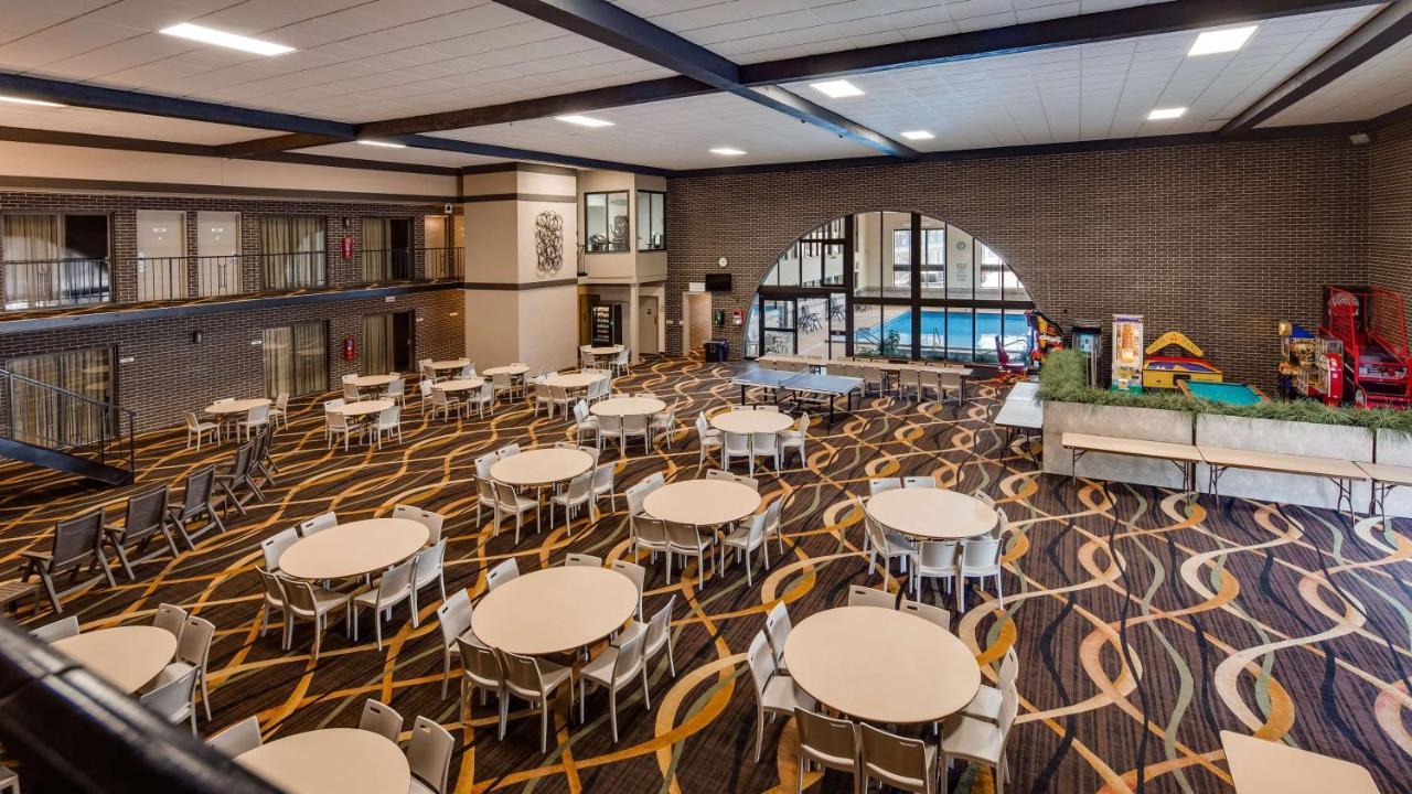 Best Western Angus Inn Great Bend Εξωτερικό φωτογραφία