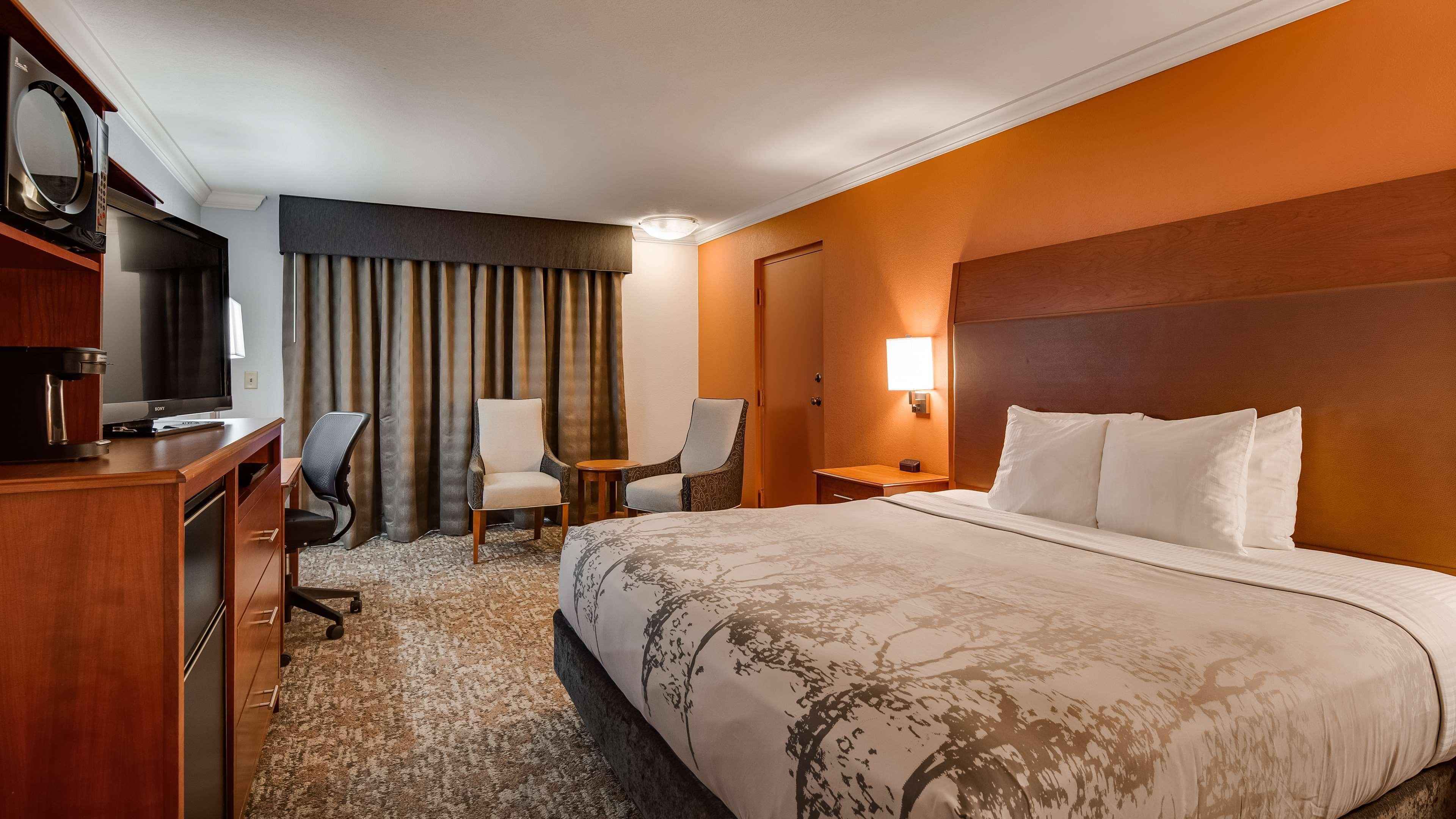 Best Western Angus Inn Great Bend Εξωτερικό φωτογραφία