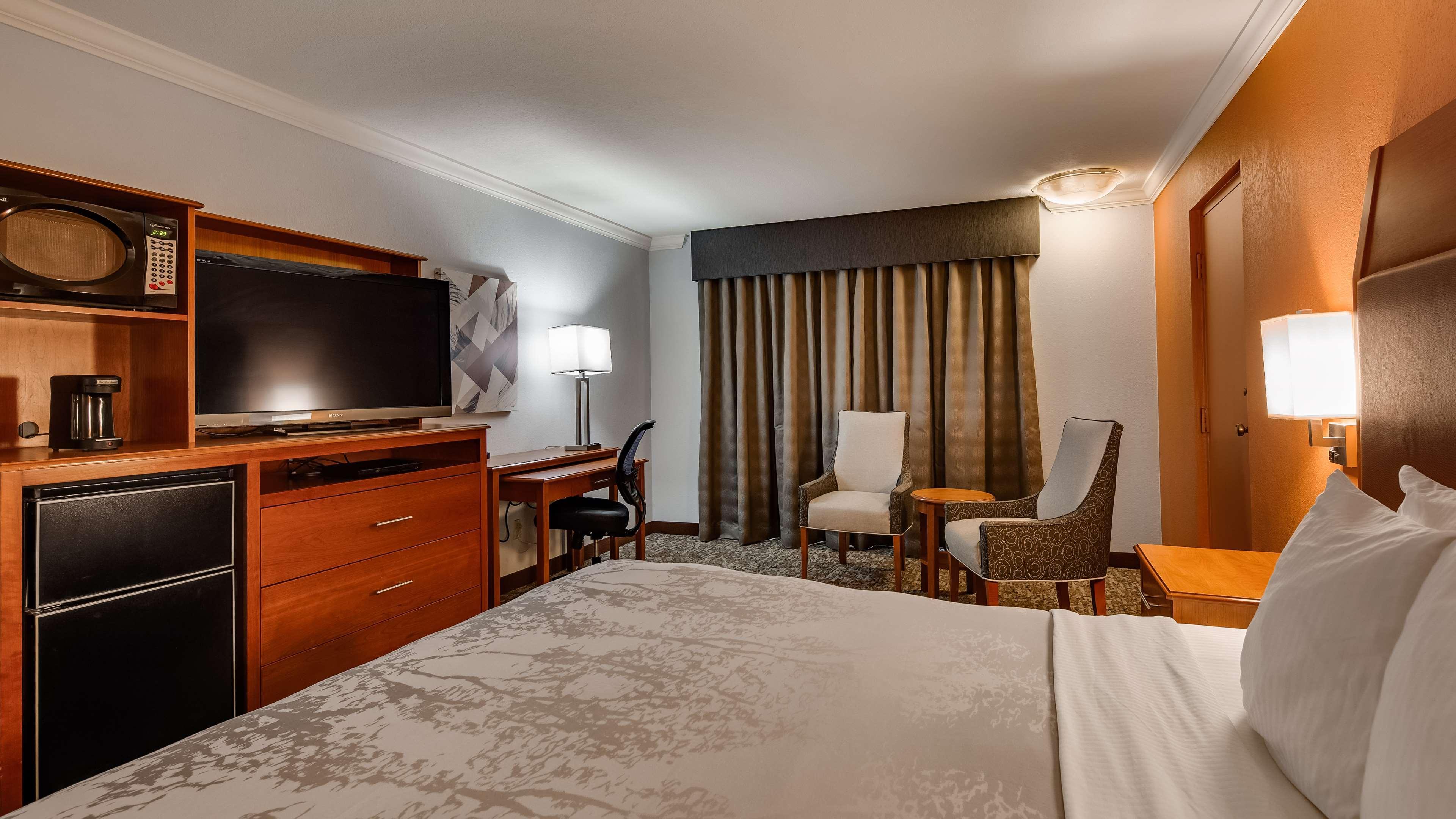 Best Western Angus Inn Great Bend Εξωτερικό φωτογραφία