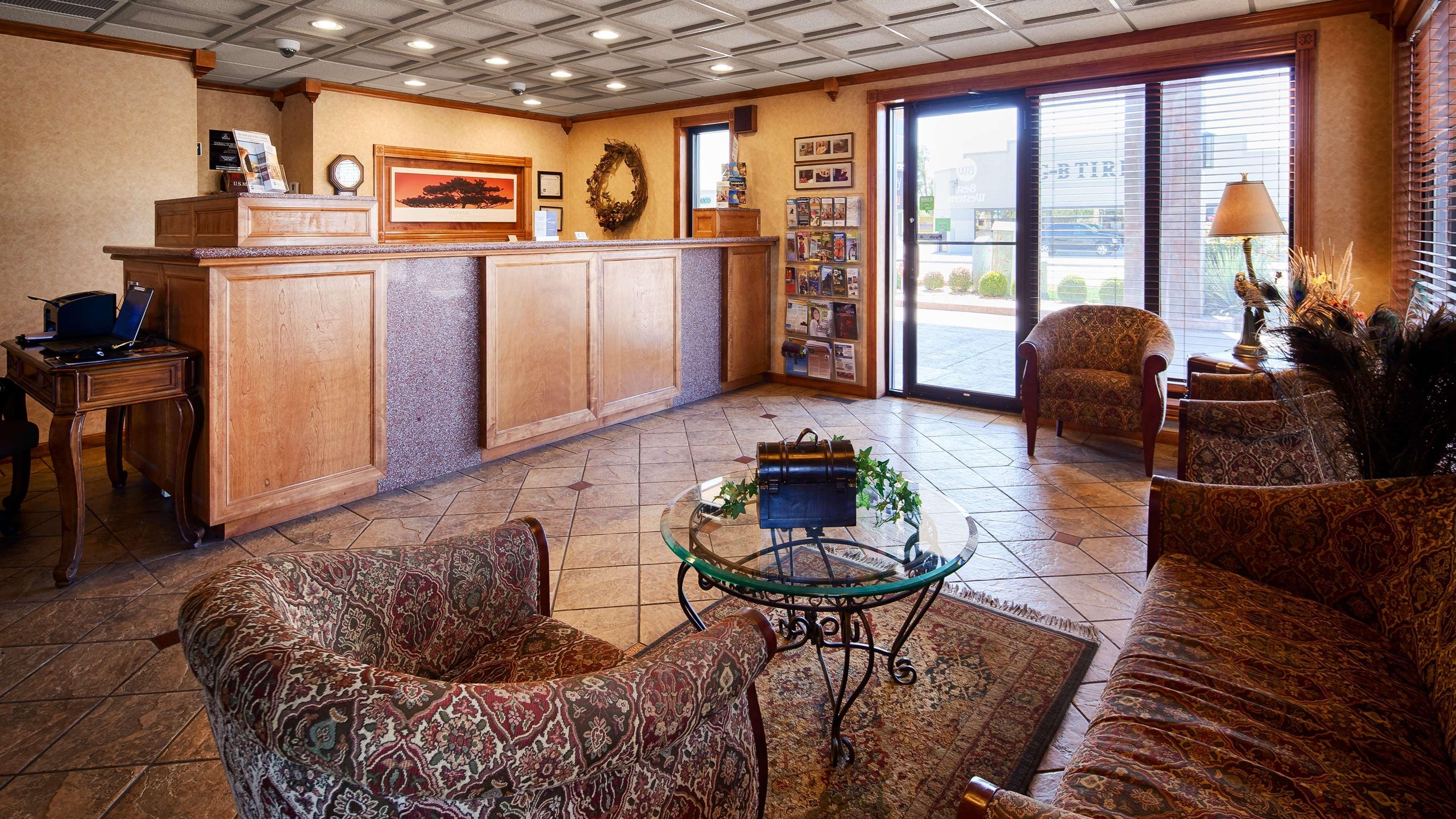 Best Western Angus Inn Great Bend Εξωτερικό φωτογραφία