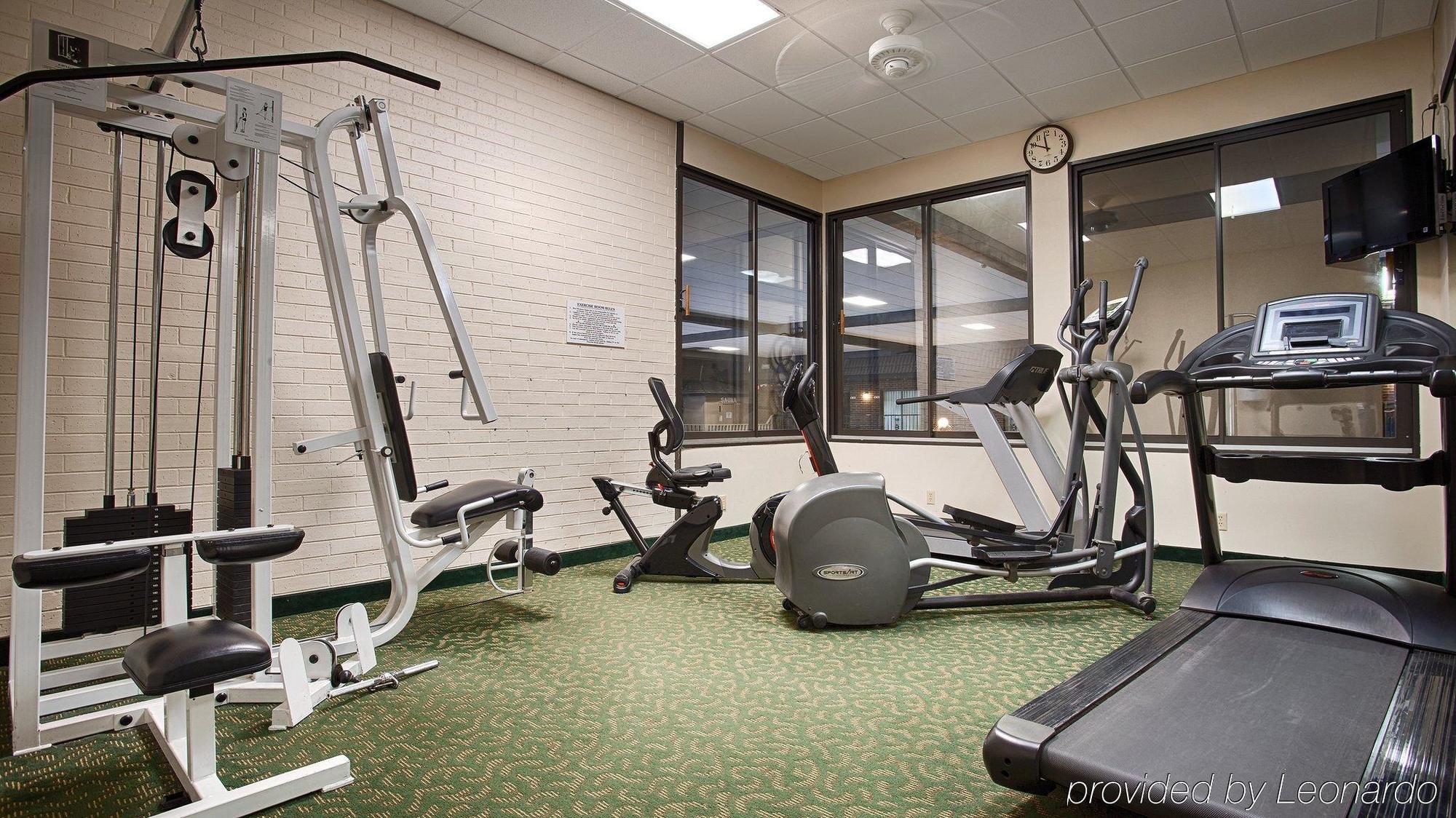 Best Western Angus Inn Great Bend Εξωτερικό φωτογραφία