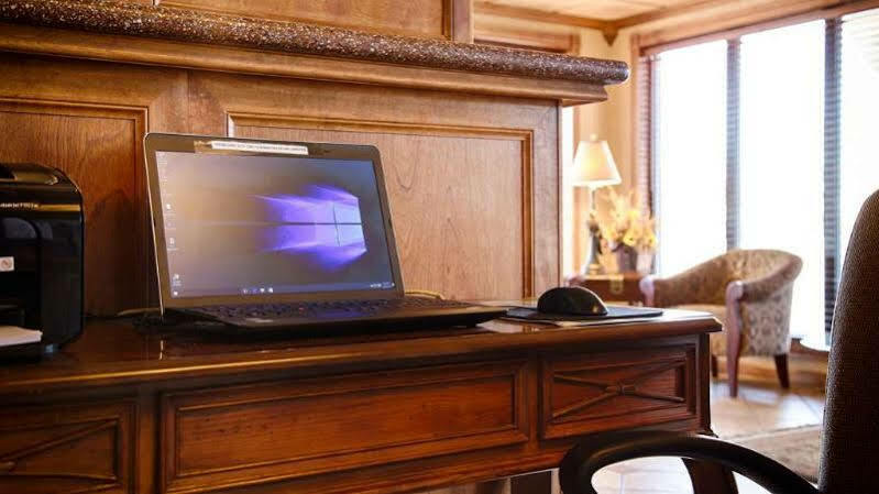 Best Western Angus Inn Great Bend Εξωτερικό φωτογραφία